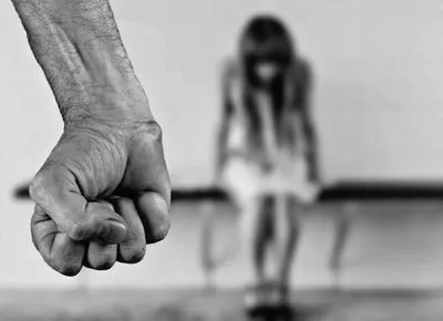В Європі під час карантину побільшало скарг на домашнє насильство