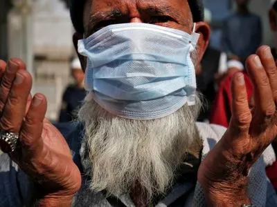 В Индии уже 52 952 случая коронавируса, умерли 1783 человек