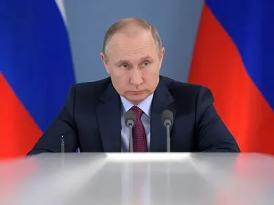 Путин поздравил с Днем победы "народы Украины и Грузии" и лидеров и граждан других стран