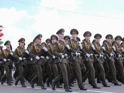 Лукашенко о параде на фоне пандемии: мы просто не могли иначе, не нужно нас судить