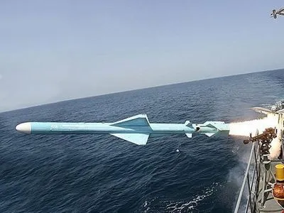 В Ірані під час навчань випадково запустили ракету по своєму кораблю