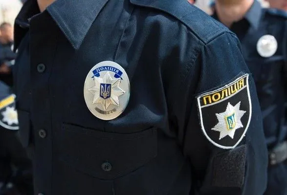 В Харькове мужчина на угнанном авто сбил полицейского, объявлена операция "Перехват"