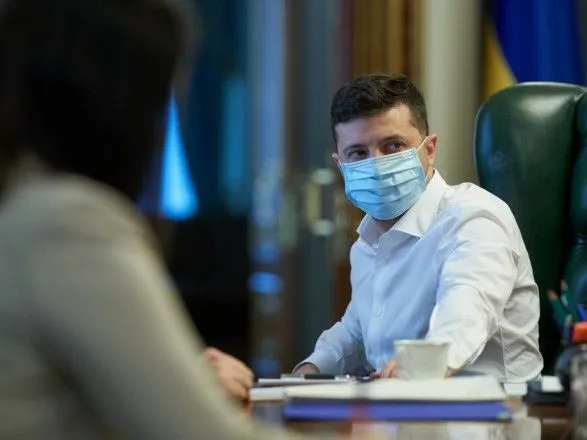 Нарада у Зеленського: обговорили затримки надбавок медикам, які працюють з COVID-19