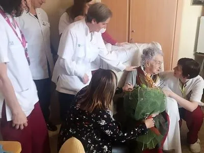 Самым старым человеком, который выздоровел от COVID-19, стала 113-летняя жительница Испании