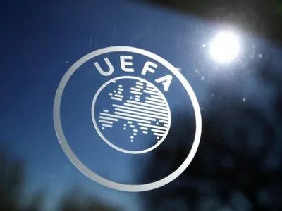 Официально: УЕФА не ведет расследований в отношении Павелко, а ФИФА рассматривала дело о "Слава Украине!"