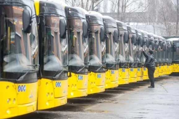 Работу общественного транспорта и междугородних перевозок планируют восстановить в начале июня - Ляшко