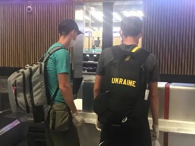 В Украину из Стамбула спецрейсом возвращаются более 100 украинцев