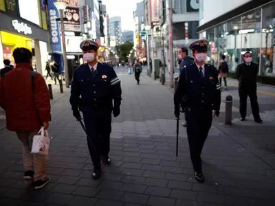 Пандемия: власти Японии досрочно отменили режим ЧС на почти всей территории страны