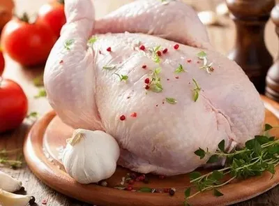 В Україні подешевшали курятина, масло та цукор