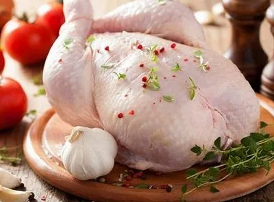 В Україні подешевшали курятина, масло та цукор