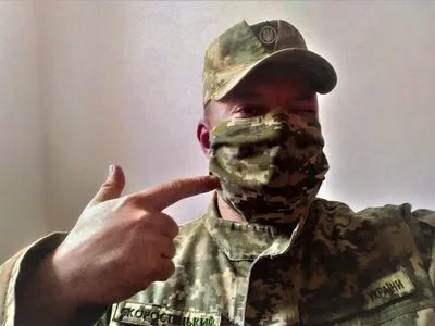 Командующий ОС рассказал, обязаны ли военные носить маски на передовой