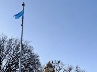 Крымскотатарский флаг подняли в канадском Виннипеге