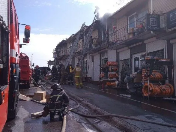 На Одещині сталася пожежа на ринку “7 кілометр”
