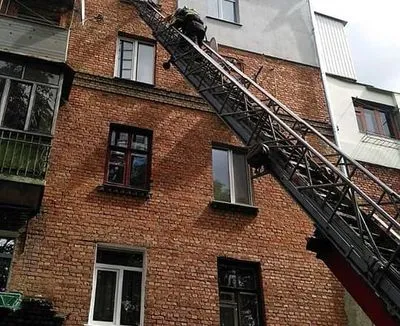 В Харькове эвакуировали людей из-за пожара в многоэтажном доме