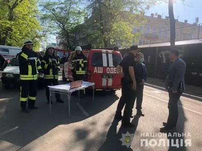 Поліція про обвал будинку в Одесі: вирішується питання про внесення відомостей до ЄРДР