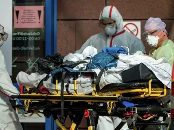 Пандемія: у Німеччині від COVID-19 за добу померли ще 57 людей, загалом - 8 147 жертв