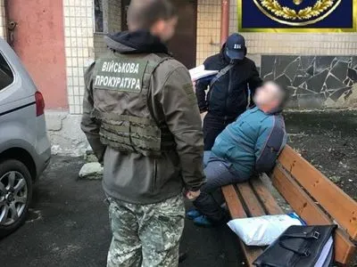 В Винницкой области военнослужащего осудили за сбыт наркотиков
