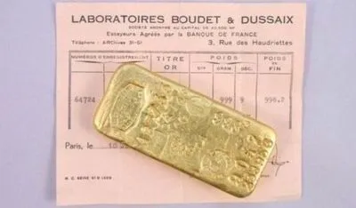 У Франції двоє хлопчиків під час карантину знайшли кілограмові золоті зливки