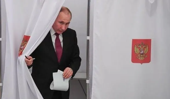 У Росії відновили підготовку до референдуму про "обнулення" президентських термінів Путіна