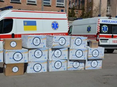Благотворители направили помощь десяти черкасским больницам