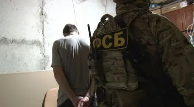 Российские силовики провели четыре обыска у "Свидетелей Иеговы" в аннексированном Крыму