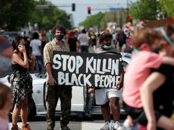 У США третю добу тривають протести після смерті темношкірого американця