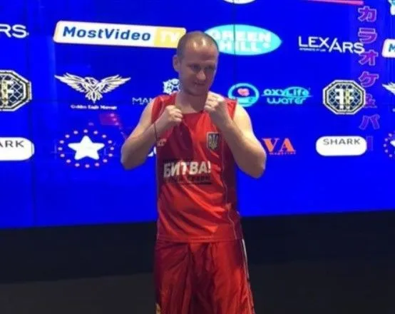 Бывший футболист сборной Украины Алиев принял участие в боксерском поединке
