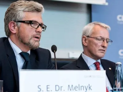 Посол Мельник про слова Меркель щодо санкцій проти РФ: це відповідь Шрьодеру та Путіну