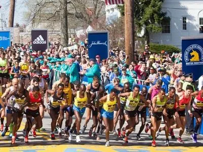 Бостонский марафон впервые отменили за 124-летнюю историю