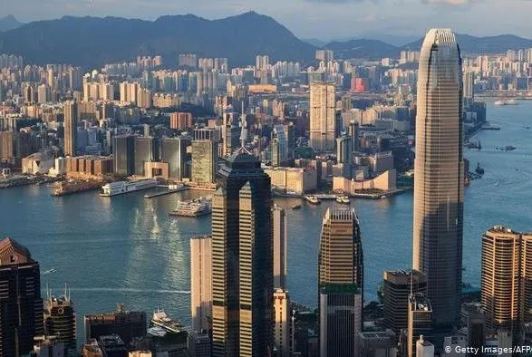 Власти Гонконга пригрозили США ответить на отмену экономических привилегий