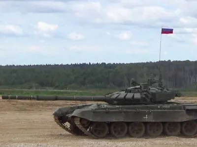 Росія проводить в окупованому Криму танкові навчання зі стрільбами