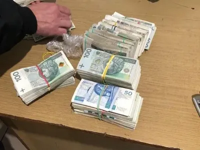 Пограничники задержали агрессивного "валютчика", который вез в Польшу валюту на более 1,5 млн грн