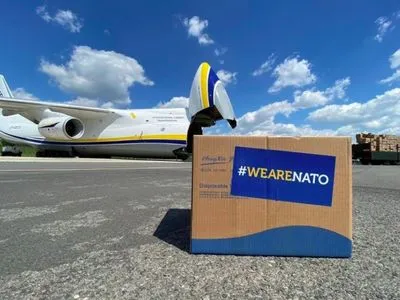 Украинские самолеты совершили 17 миссий по доставке медпомощи для пяти стран НАТО
