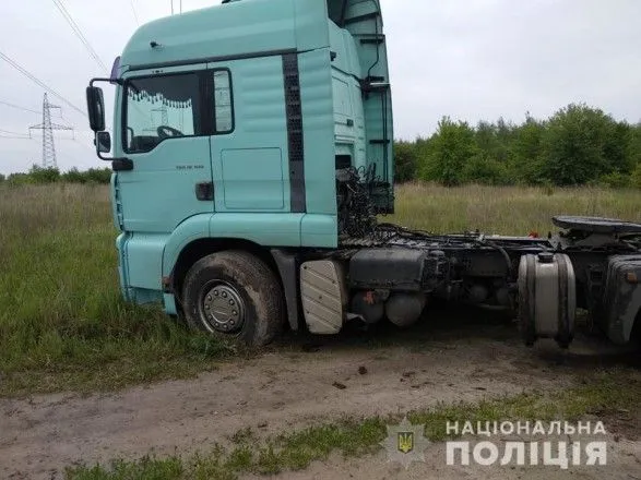 На Київщині неповнолітній викрав вантажівку