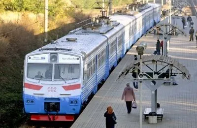 Завтра в Киеве частично возобновит работу городская электричка