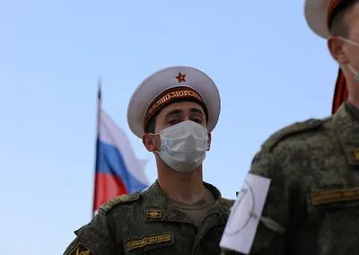 У Криму понад тисяча російських військових тренувалися до параду перемоги - ЗМІ