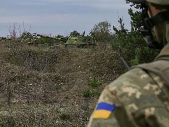ООС: с начала суток боевики 7 раз обстреляли украинских военных, есть раненый
