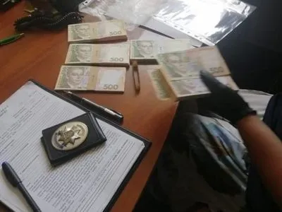 Проректора одного із столичних університетів затримали на хабарі у 224 тис. гривень