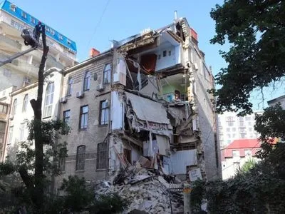 Обвал жилого дома в Одессе: спасатели готовятся к разбору перекрытий