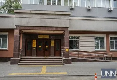 Суд завтра рассмотрит ходатайство об избрании меры пресечения Стерненко