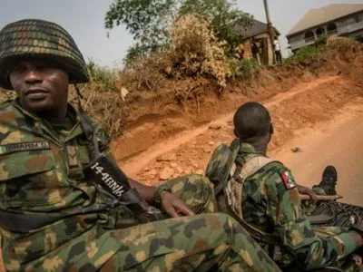 В Нигерии боевики убили более 100 человек в результате серии нападений