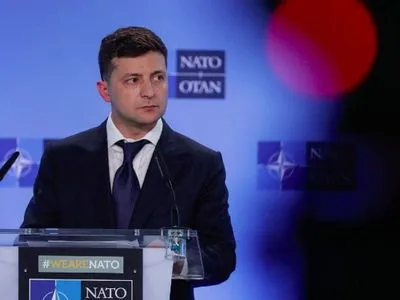 Зеленский поблагодарил членов НАТО за предоставление Украине статуса партнера с расширенными возможностями