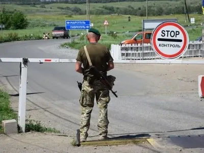 Окупанти продовжують блокувати роботу КПВВ на Донбасі - прикордонники
