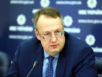 Геращенко объяснил отсутствие знаков идентификации у силовиков под судом по делу Стерненка