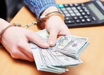 На Прикарпатье главу ОТО разоблачили во взятке в 3,4 тыс. долларов