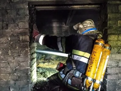 Пожар в многоэтажке в Днепропетровской области: эвакуировано 17 человек