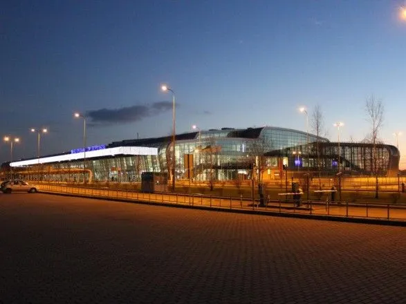 Аеропорт Львів відновив міжнародне авіасполучення