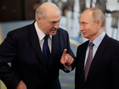 Лукашенко про відносини з Путіним: нічого у нас не іскрить
