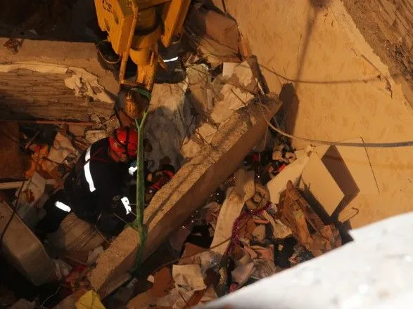 Взрыв в многоэтажке в Киеве: работы по разборке завала продолжаются