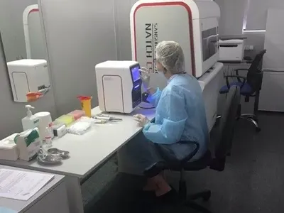 МАУ будет тестировать пассажиров на антитела к COVID-19
